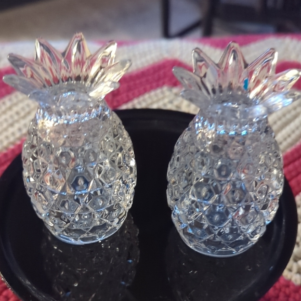 Clear Glass Pineapple Salt and Pepper Shakers